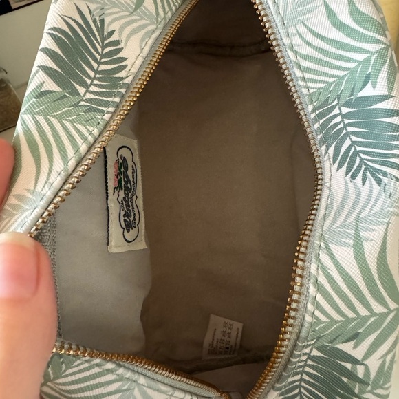 Leafy Cosmetic Bag - Picture 4 of 4